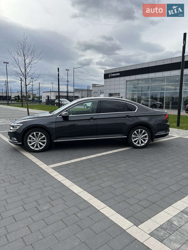 Седан Volkswagen Passat 2018 в Мукачево