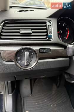 Седан Volkswagen Passat 2017 в 