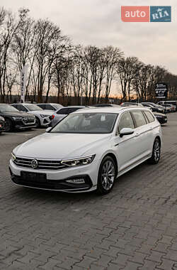 Универсал Volkswagen Passat 2020 в 