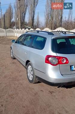 Універсал Volkswagen Passat 2009 в 