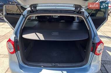 Універсал Volkswagen Passat 2006 в 