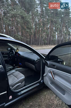 Універсал Volkswagen Passat 2003 в 