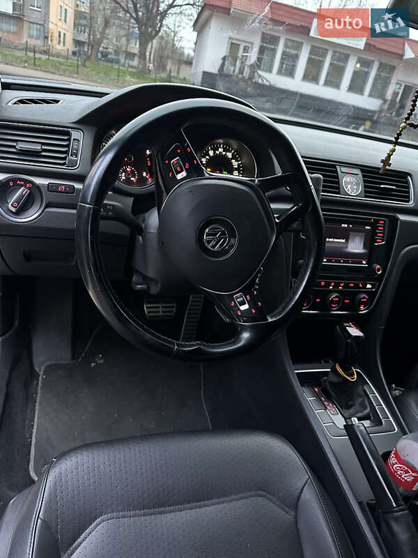 Седан Volkswagen Passat 2016 в Кривому Розі