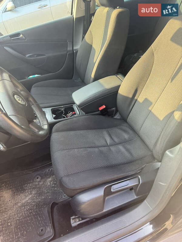 Универсал Volkswagen Passat 2008 в Запорожье