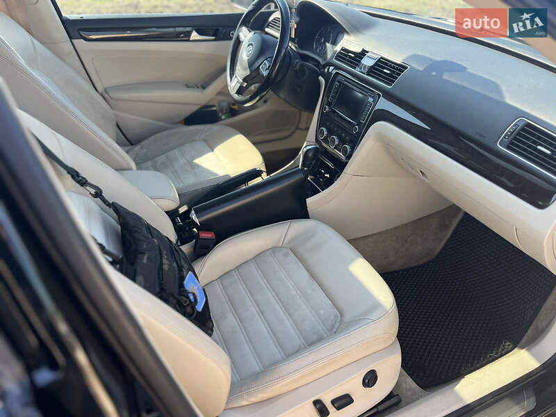 Седан Volkswagen Passat 2015 в 