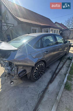 Седан Volkswagen Passat 2022 в 