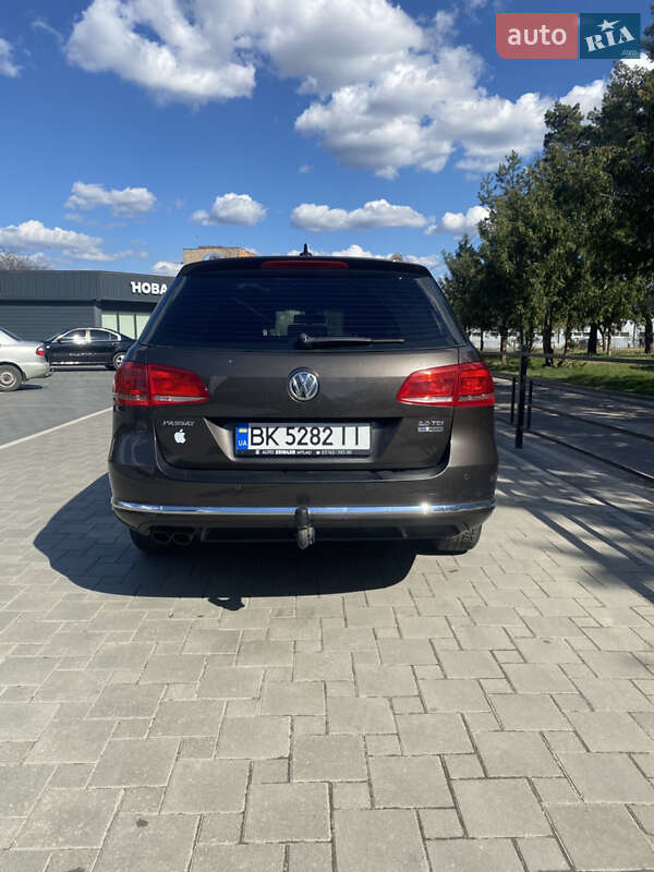 Универсал Volkswagen Passat 2013 в Сарнах