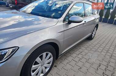 Универсал Volkswagen Passat 2015 в 