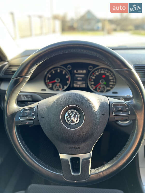 Універсал Volkswagen Passat 2010 в Старокостянтинові