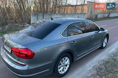 Седан Volkswagen Passat 2015 в 