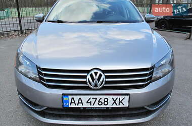 Седан Volkswagen Passat 2012 в 