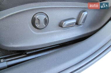 Седан Volkswagen Passat 2012 в 