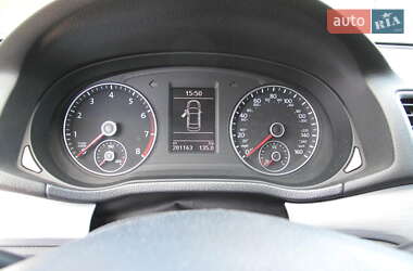 Седан Volkswagen Passat 2012 в 