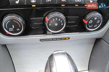 Седан Volkswagen Passat 2012 в 