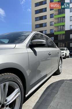 Седан Volkswagen Passat 2013 в 