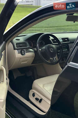 Седан Volkswagen Passat 2013 в 