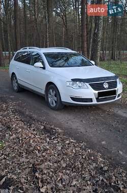 Універсал Volkswagen Passat 2008 в 