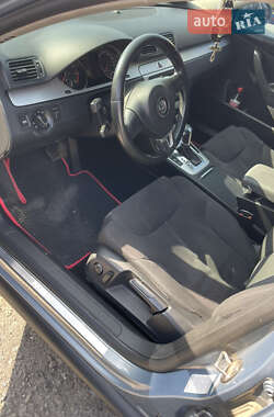 Седан Volkswagen Passat 2010 в 