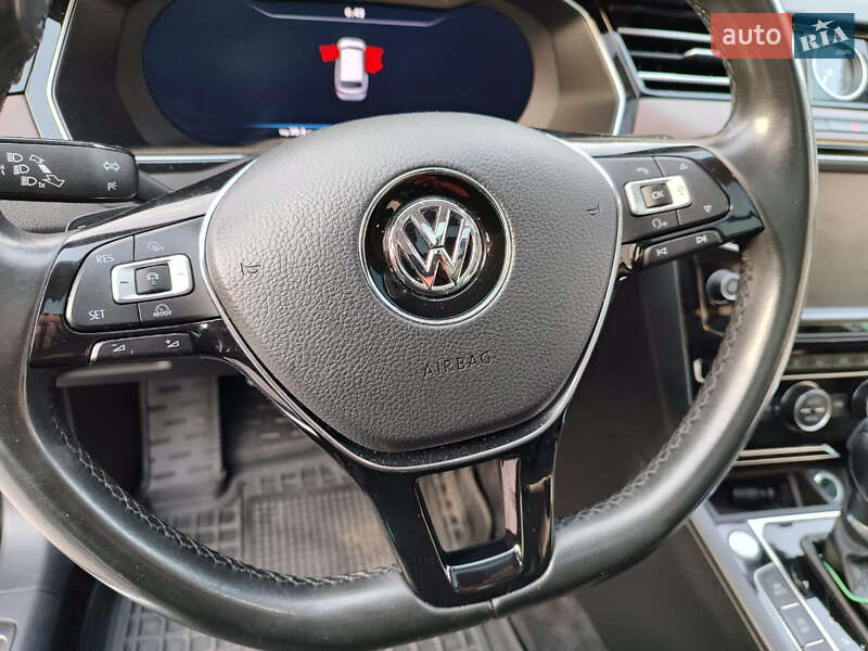 Универсал Volkswagen Passat 2016 в Тернополе