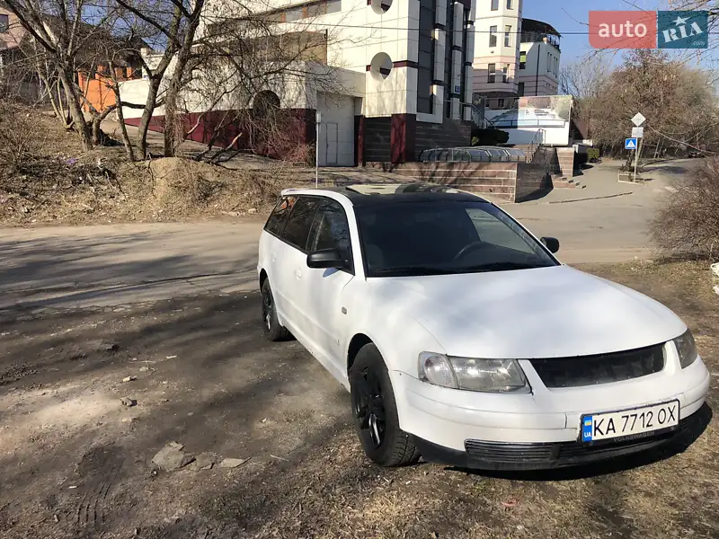 Универсал Volkswagen Passat 1997 в 