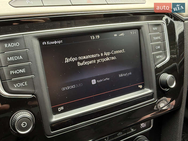 Седан Volkswagen Passat 2015 в Киеве