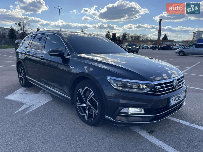 Универсал Volkswagen Passat 2017 в Житомире