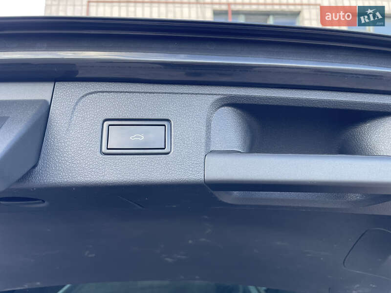 Универсал Volkswagen Passat 2017 в Житомире