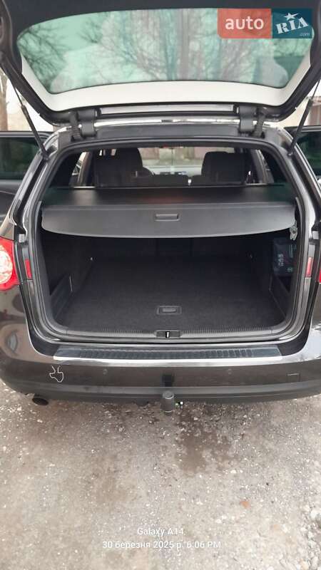 Универсал Volkswagen Passat 2009 в Луцке