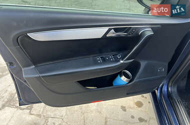 Універсал Volkswagen Passat 2011 в 