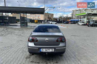 Седан Volkswagen Passat 2005 в 