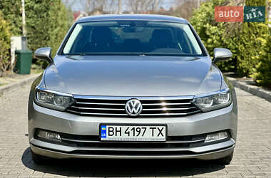 Седан Volkswagen Passat 2016 в 