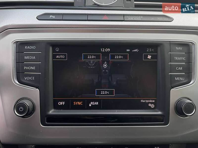 Седан Volkswagen Passat 2016 в Миколаєві