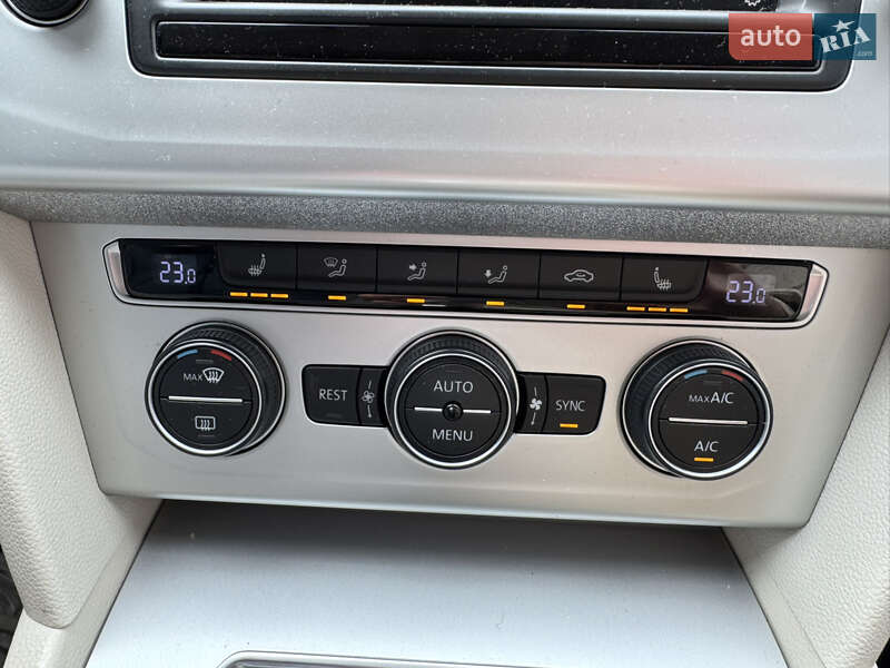 Универсал Volkswagen Passat 2015 в Ужгороде фото 28 Универсал Volkswagen Passat 2015 в Ужгороде