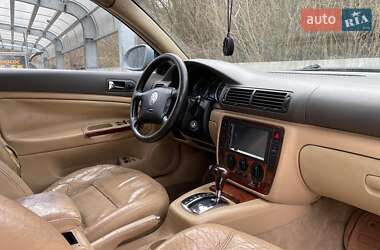 Седан Volkswagen Passat 2004 в 