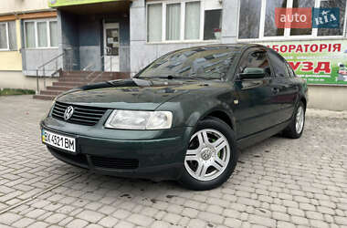 Седан Volkswagen Passat 1998 в 