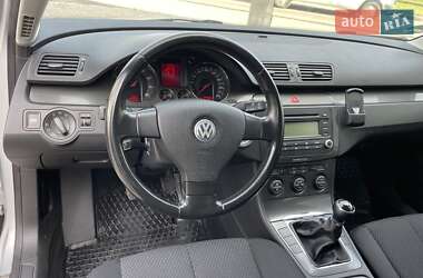 Універсал Volkswagen Passat 2006 в 