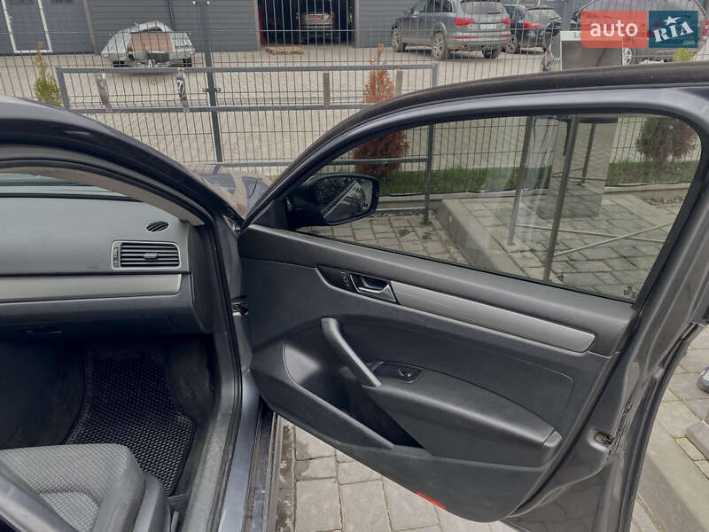 Седан Volkswagen Passat 2013 в Богородчанах
