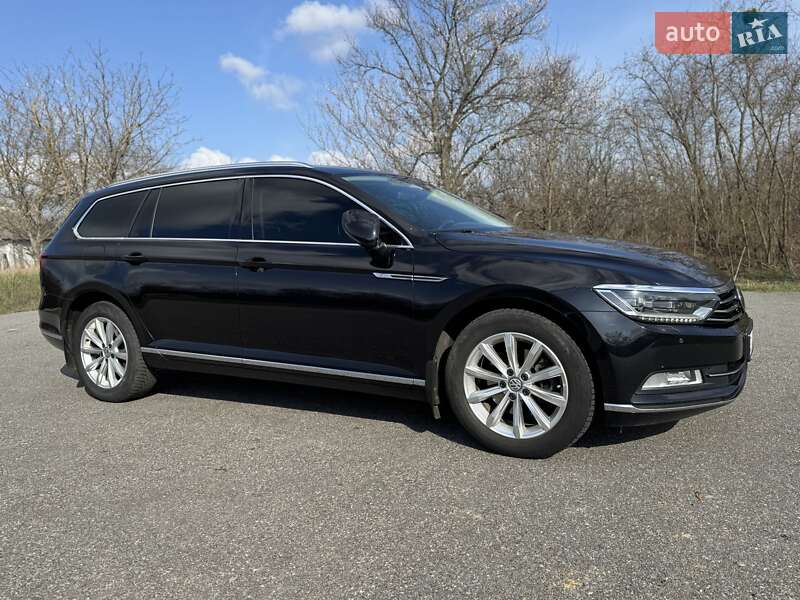 Універсал Volkswagen Passat 2015 в Кам'янці
