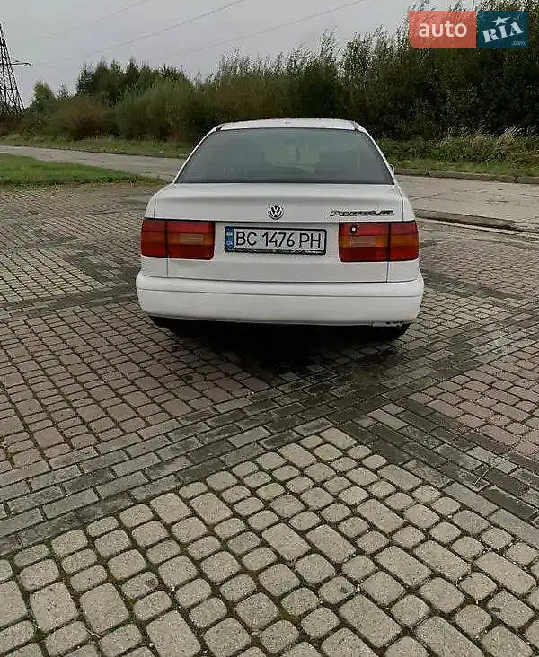 Volkswagen Passat 1995