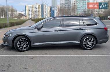 Універсал Volkswagen Passat 2015 в 