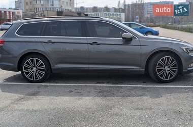 Універсал Volkswagen Passat 2015 в 