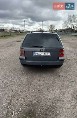 Седан Volkswagen Passat 2002 в 