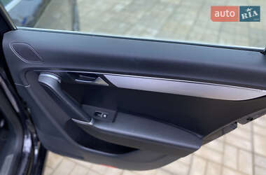 Универсал Volkswagen Passat 2013 в 