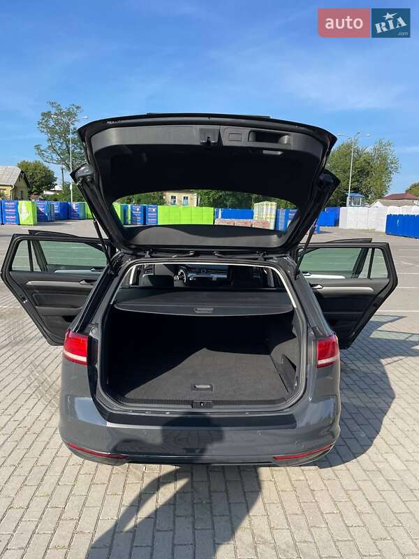 Универсал Volkswagen Passat 2016 в Коломые