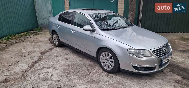 Седан Volkswagen Passat 2008 в Киеве