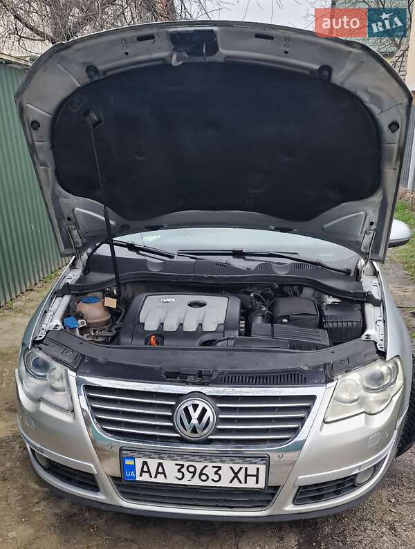 Седан Volkswagen Passat 2008 в Киеве