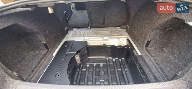 Седан Volkswagen Passat 2008 в Киеве