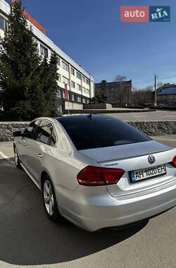 Седан Volkswagen Passat 2012 в 