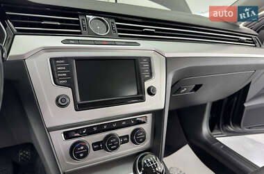 Универсал Volkswagen Passat 2015 в 