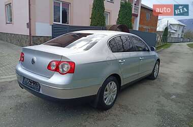 Седан Volkswagen Passat 2005 в 